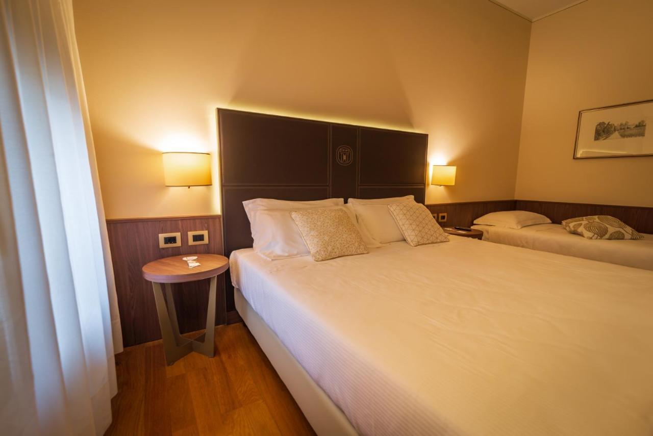 Hotel Alla Torre กัสเตลฟรันโก เวเนโต ภายนอก รูปภาพ