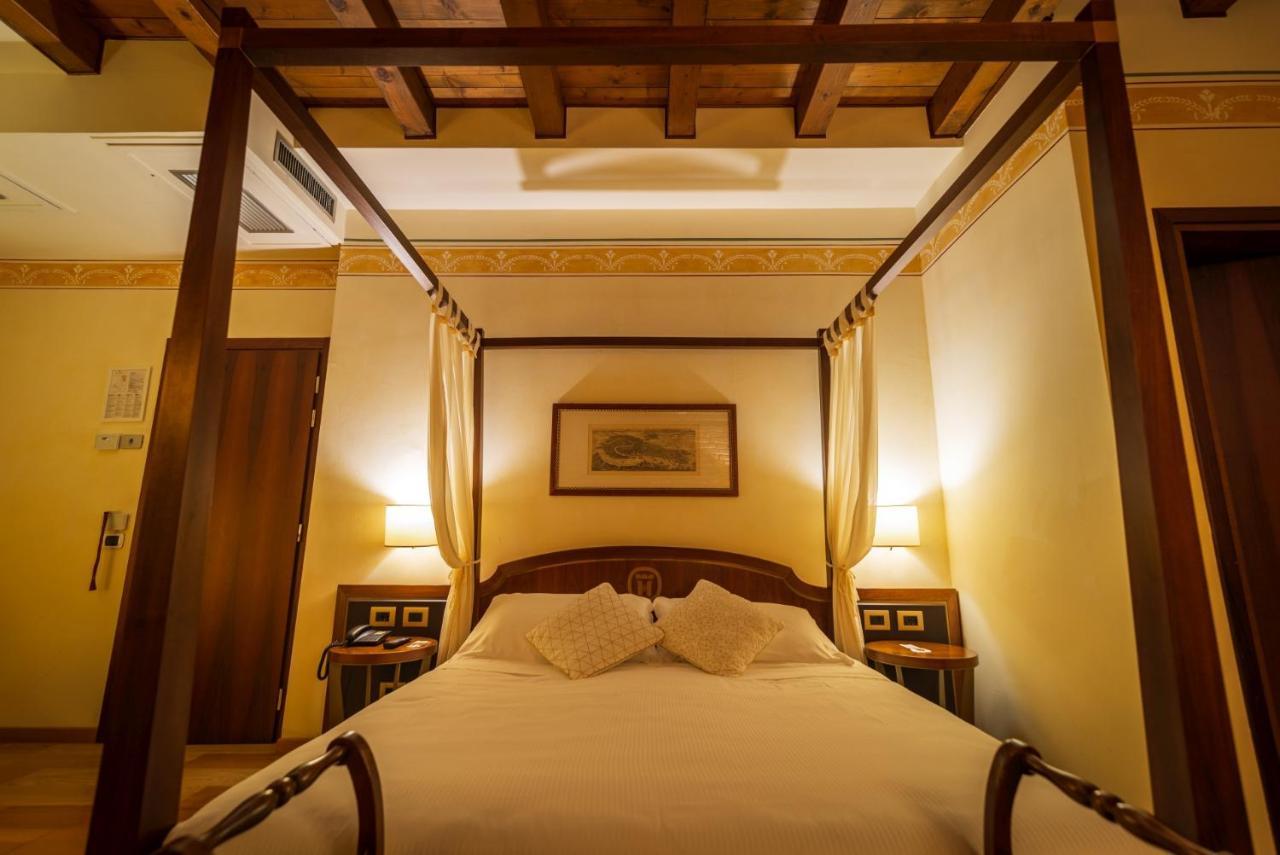 Hotel Alla Torre กัสเตลฟรันโก เวเนโต ภายนอก รูปภาพ