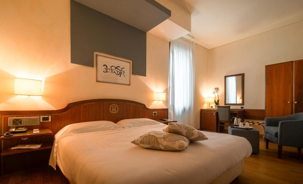 Hotel Alla Torre กัสเตลฟรันโก เวเนโต ภายนอก รูปภาพ